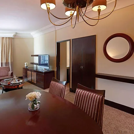 Pullman Zamzam Makkah Hotel Mecca Exterior photo A suite at the hotel